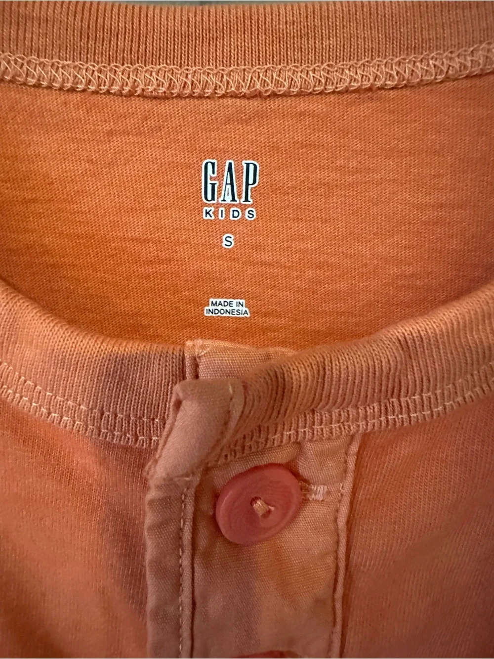 Gap Kids Boys Henley Tee Size Small Orange Short Sleeve 3‑Button Pocket Top